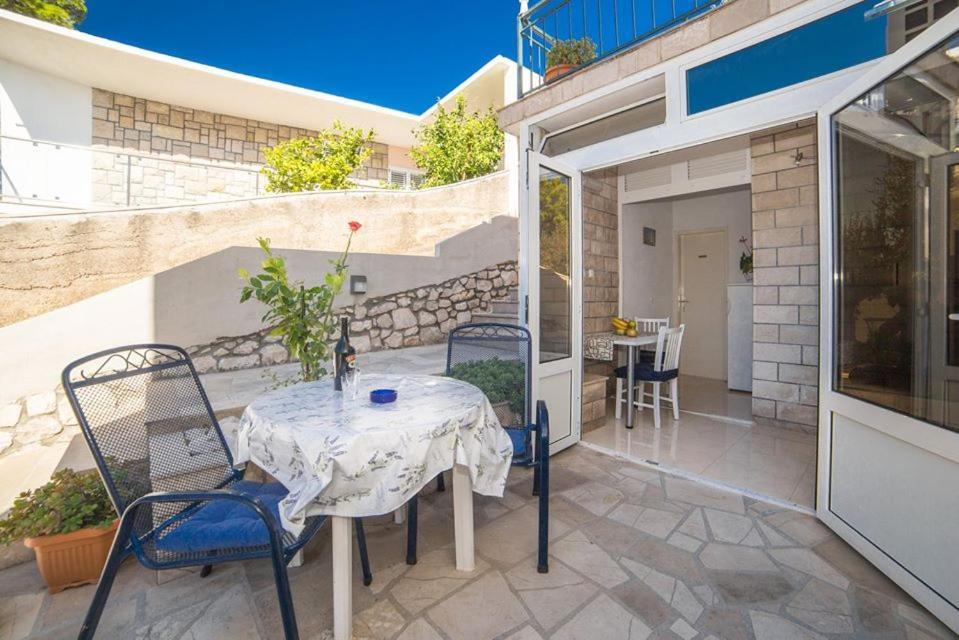 Apartmani Stipan Brela Exterior photo