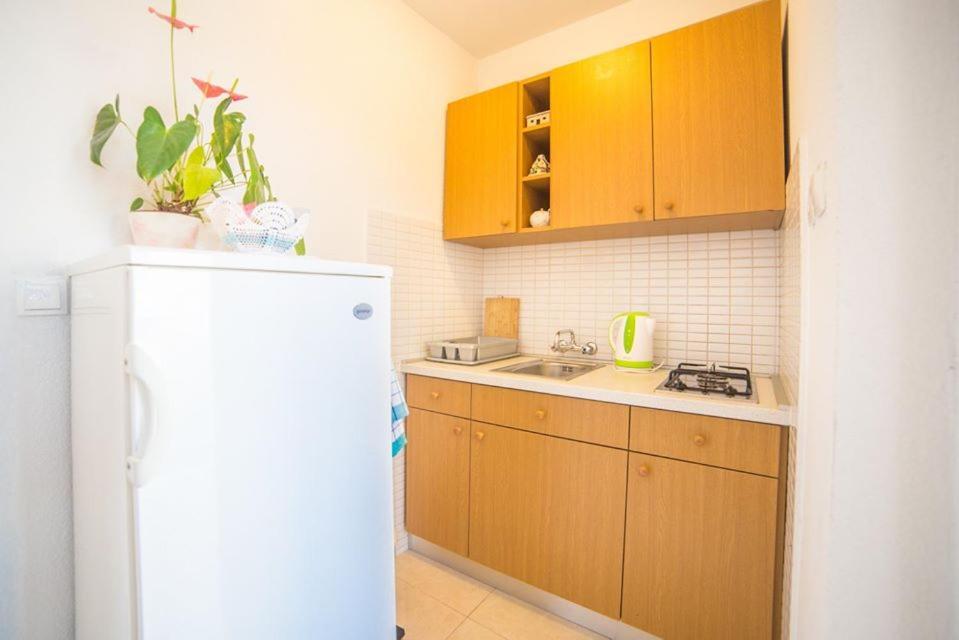 Apartmani Stipan Brela Exterior photo
